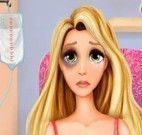 Rapunzel grávida na ambulância