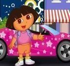 Dirigir carro com Dora
