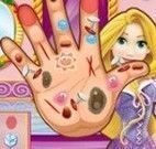 Cuidar da mão da princesa Rapunzel
