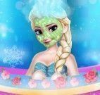 Elsa na banheira spa