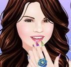 Selena Gomez pintar unhas