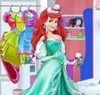 Ariel grávida arrumar quarto