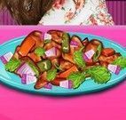 Luna preparar receita de frango