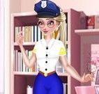 Roupas da policial Elsa