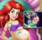 Ariel grávida na emergência