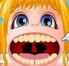 Barbie bebê no dentista