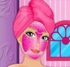 Barbie limpeza de pele no spa