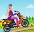 Andar de moto com a Barbie