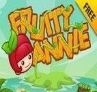 Annie coletando frutas