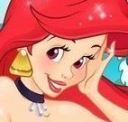 Ariel princesa roupas no mar