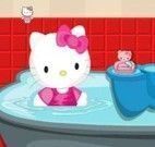 Arrumar  banheiro da Hello Kitty