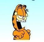 Garfield comendo lasanha