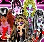 Roupas para as meninas da banda de rock Monster High
